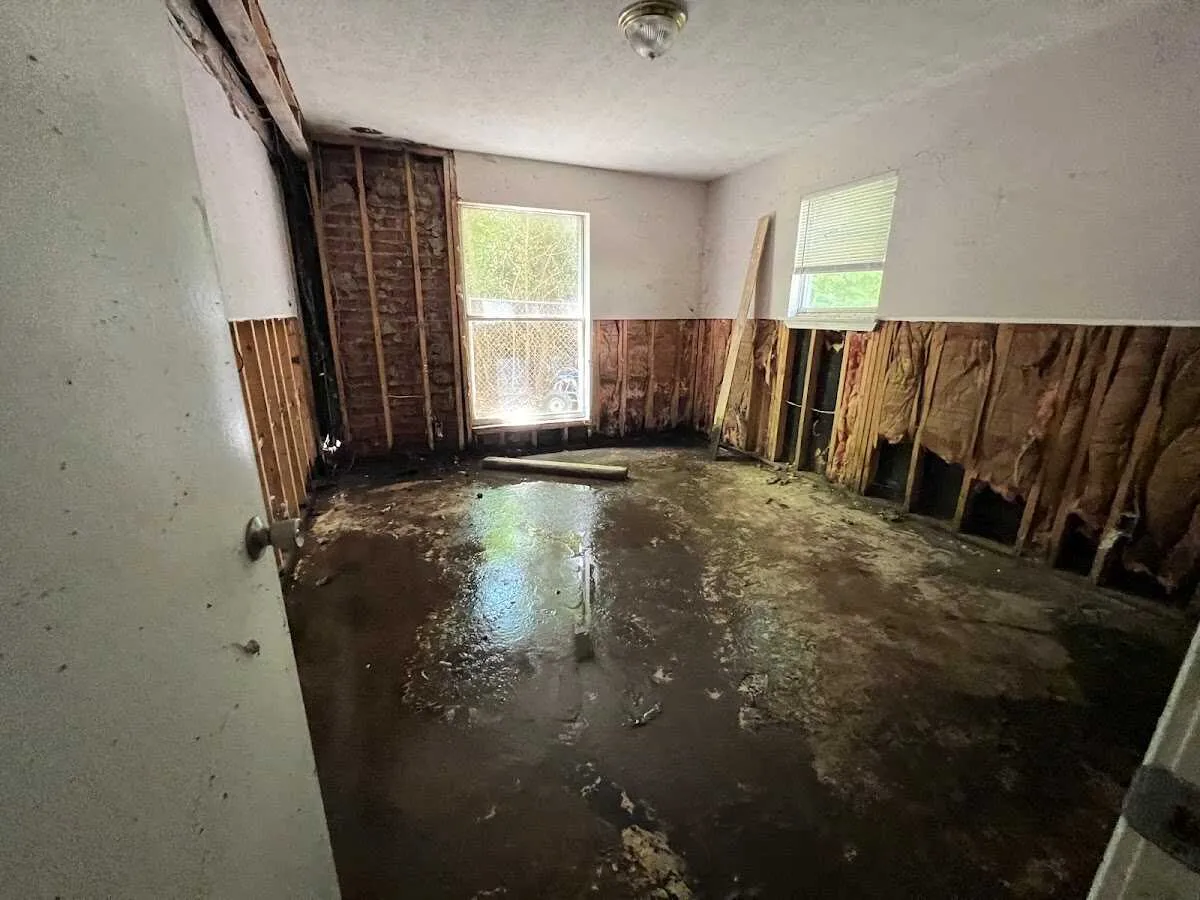 Water Damage Restoration services in Pacific, WA